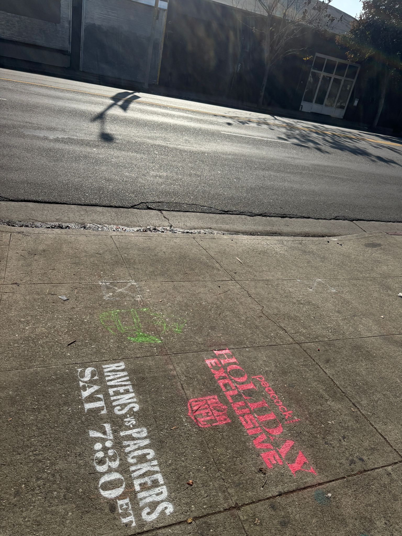 Stencil 14.2 Dtla Santa Fe Ave